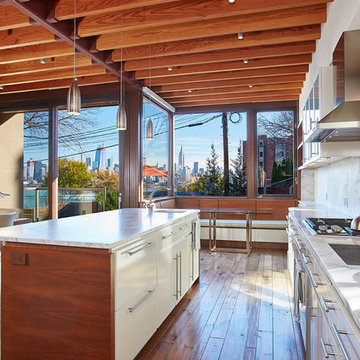 URBAN ARCHITECTURAL MASTERPIECE WITH DIRECT NYC VIEWS