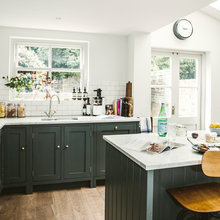 Houzz Tour: A Tiny Cottage Gets a Bright, Space-enhancing Update