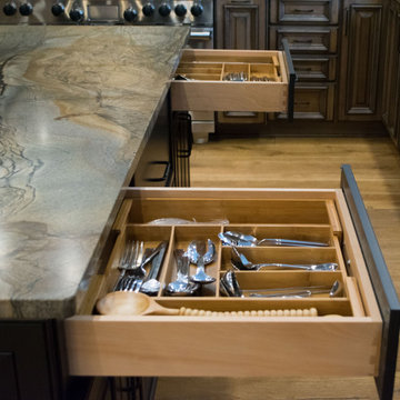 Utensil drawers
