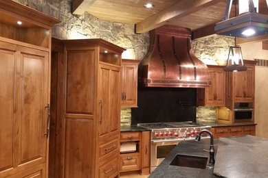 This is an example of a rustic kitchen in Chicago.