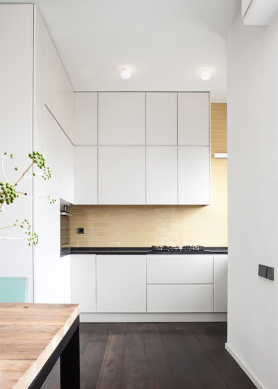 Modern Kitchen by Francesco Pierazzi Architects
