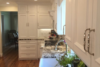 Example of an ornate kitchen design in Salt Lake City