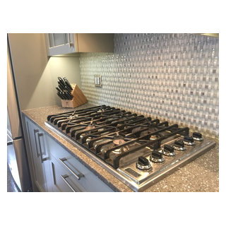 Viking Range with Stainless Steel Cooktop Backsplash