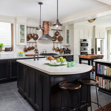 Vintage Beach Home - Dream Art Deco Kitchen