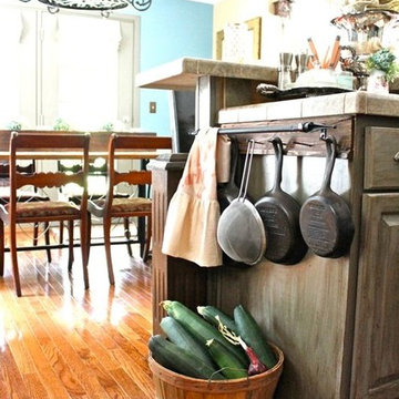 Vintage cottage kitchen