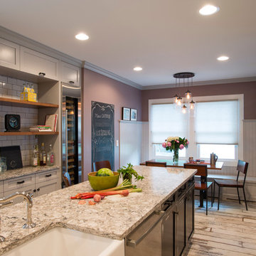 Vintage Kitchen loaded with High Tech