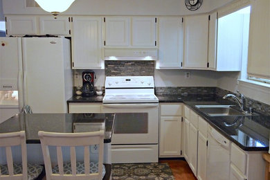 ワシントンD.C.にあるお手頃価格のトラディショナルスタイルのおしゃれなキッチンの写真