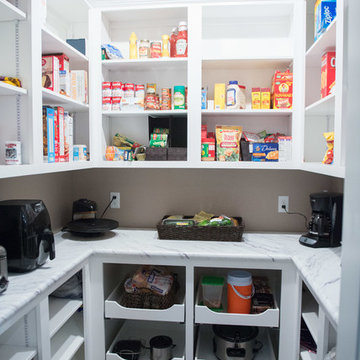 Walk-in Pantry