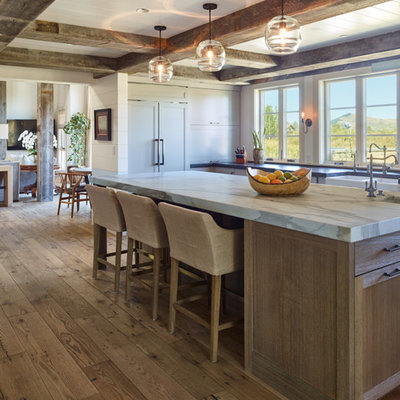 Kitchen - cottage kitchen idea in Orange County