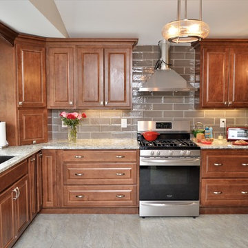 Walkerton, IN. Haas Signature Collection. Traditional Style Maple Kitchen