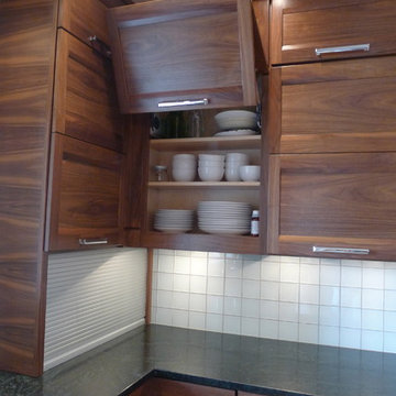 Walnut horizontal grain kitchen