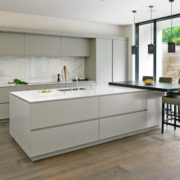 Wandsworth contemporary bespoke grey kitchen