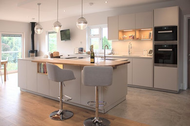 Inspiration for a modern kitchen in Devon.