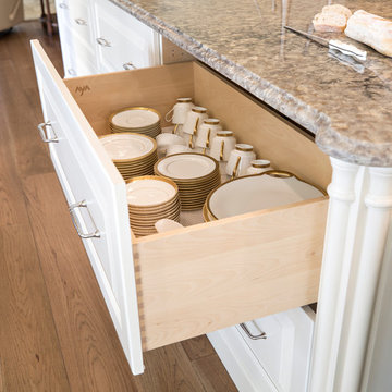 Warm and Inviting Kitchen