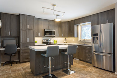 Warm and Inviting Kitchen Remodel in Heritage Park, Winnipeg, MB