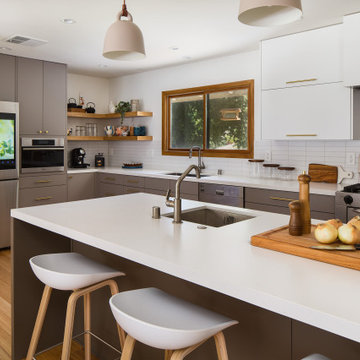 Warm contemporary Kitchen and living room in Arcadia