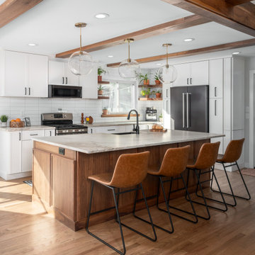 Warm Contemporary Kitchen