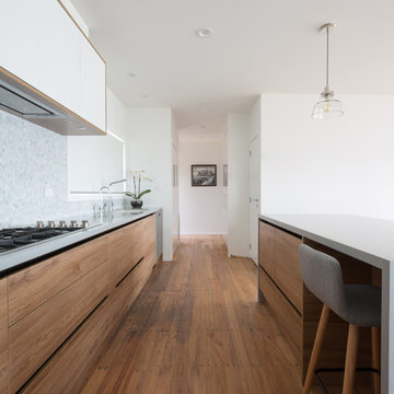 Warm minimalist kitchen