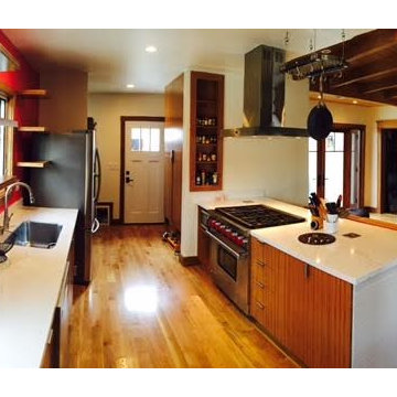 Warm Tones & Trend West Los Angeles Kitchen