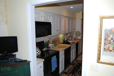ワシントンD.C.にあるエクレクティックスタイルのおしゃれなキッチンの写真