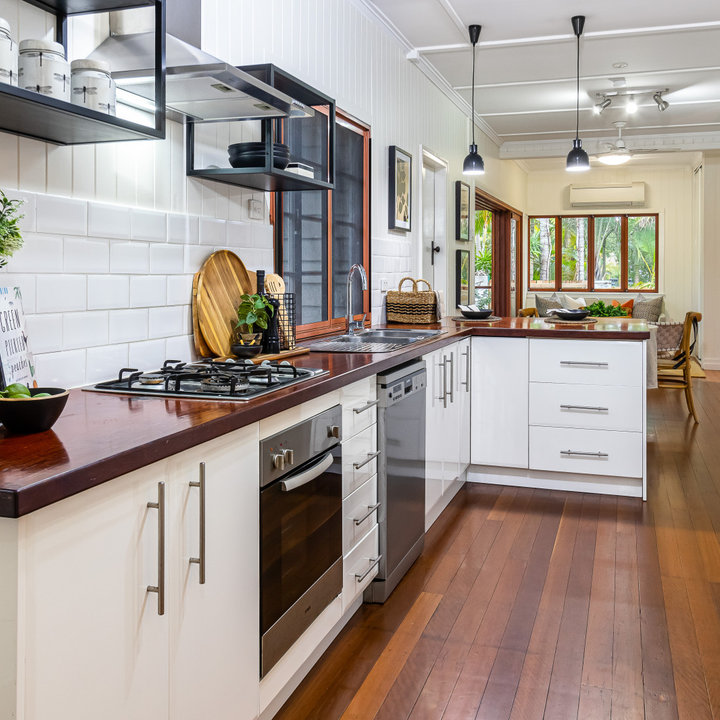 75 Most Popular 75 Beautiful Kitchen With Wood Benchtops Ideas   Wavell Heights Post War User Img~64d1606c0f35ad51 6237 1 2813aa3 W720 H720 B2 P0 