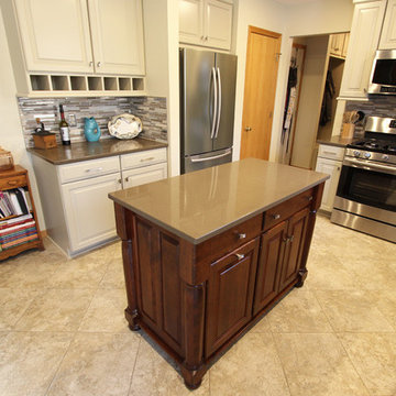 Waypoint Painted Cashmere Cabinets with Eternia Randwick Countertops ~ Medina, O