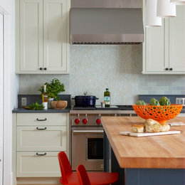 https://www.houzz.com/photos/wellesley-residence-transitional-kitchen-boston-phvw-vp~42477105