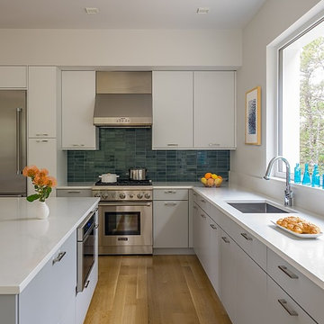 Wellfleet Modern House - Kitchen