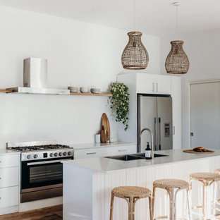 Photo of a beach style kitchen in Wollongong.