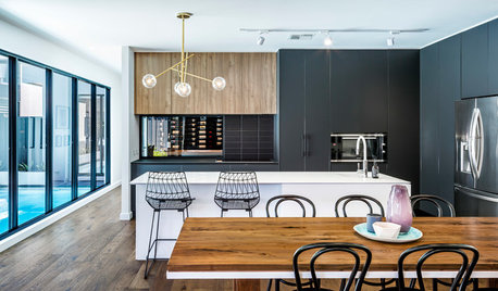 Room of the Week: Classic Colours Make a Contemporary Kitchen