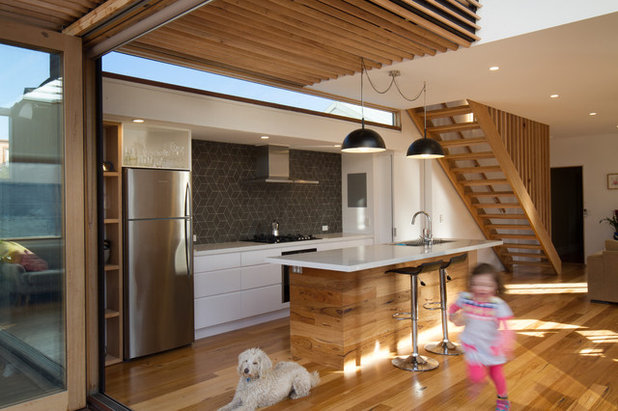 Contemporary Kitchen by Ben Callery Architects