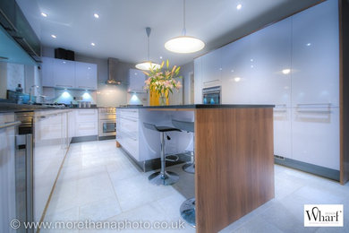 Inspiration for a contemporary kitchen in Cheshire.