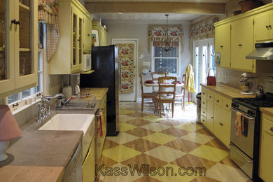 When life gives you lemons . . . paint your floors!