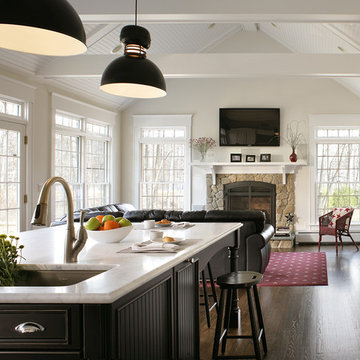 White and Black Low Country Kitchen
