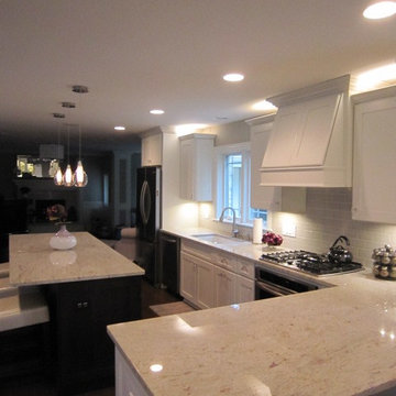 White and Bright kitchen in Western Springs - Contrastng Island