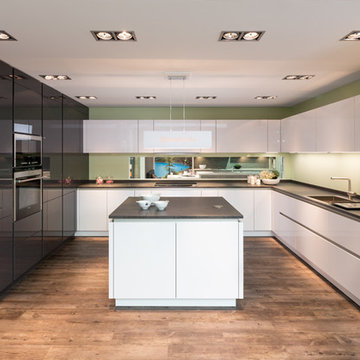 White and Carbon Grey High Gloss Kitchen