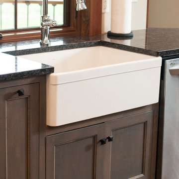 White and Grey Kitchen