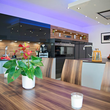 White and Wood Kitchen with colourful elements in Gourock