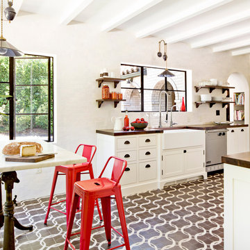 White Brick Mediterranean