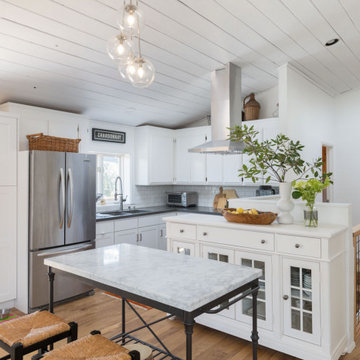 White Cottage in the Wine Country