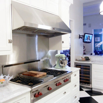 White Kitchen Ft: Proline PLFW 832 Under Cabinet Range Hood