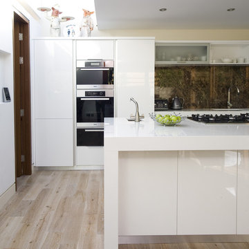 White Kitchen