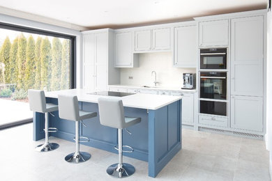 White, Minimalist Quartz Worktop