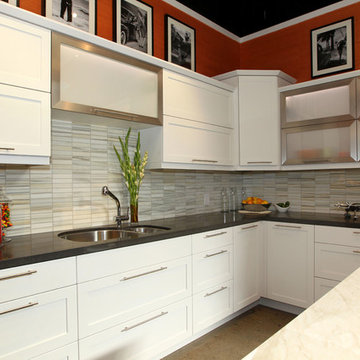 White Shaker Contemporary Kitchen El Segundo, CA.