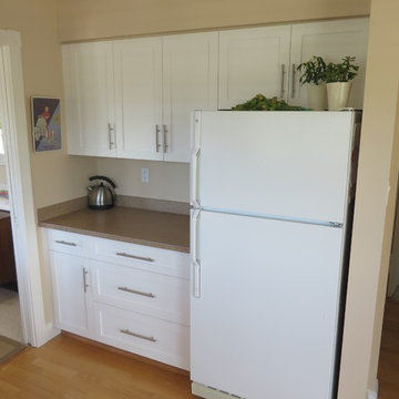 White Shaker Kitchen -- Sherwood Forest (Cabinet Refacing)