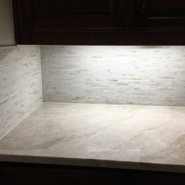 White Stone Kitchen Backplash