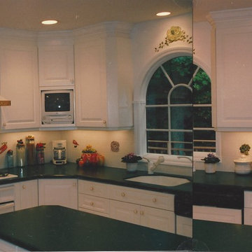 White Woodgrain Kitchen
