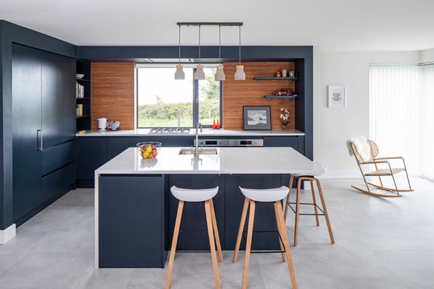 Contemporary Kitchen by Roundwood Design