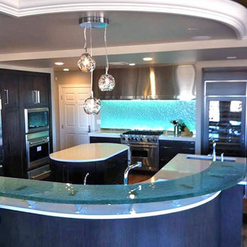 William Ohs bubble glasscounter top and backsplash