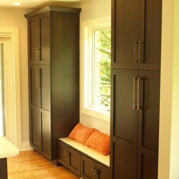 Window Seat with Cabinet Storage